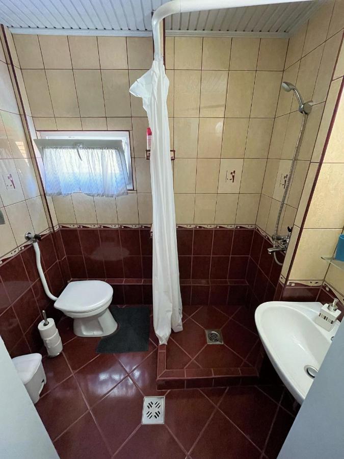 Iker Nyaralo Balatonfenyves Apartment Luaran gambar